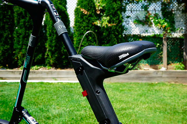 Strida со штатным седлом