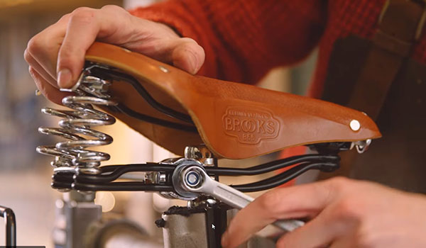 Регулировка седла велосипеда