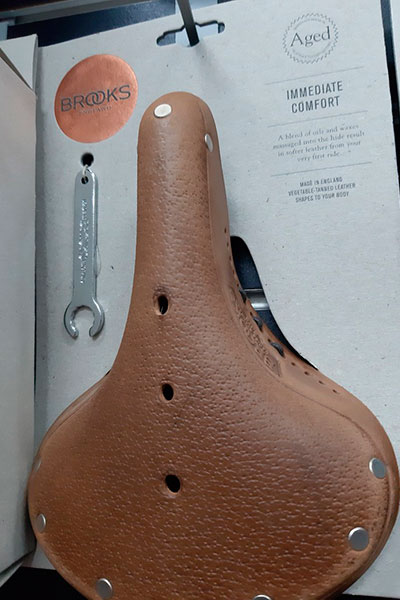 Обзор седла Brooks B17 Aged