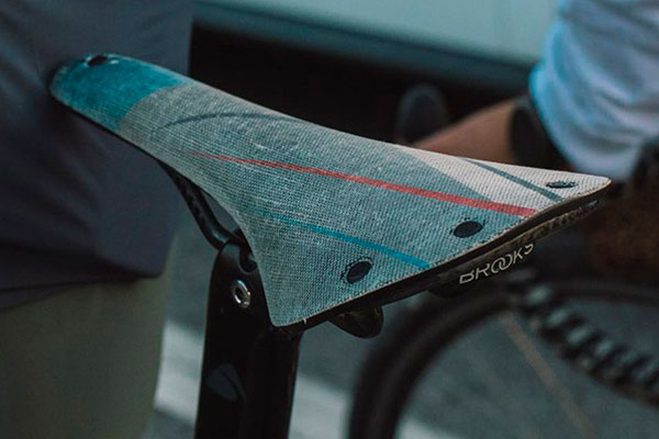 Обзор седла Brooks Cambium Carved Onemorelap