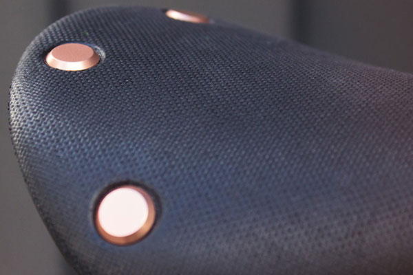 Медные заклёпки на седле Brooks