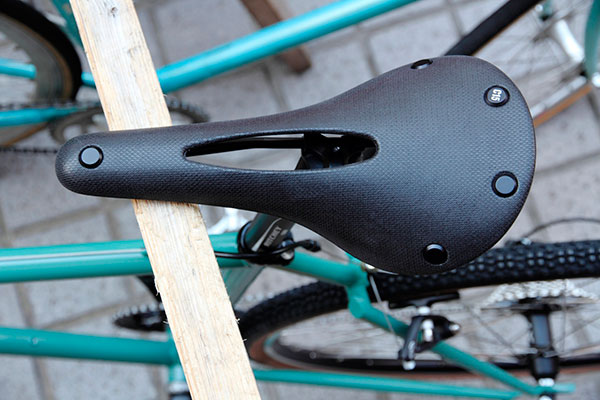 Обзор седла Brooks Cambium C17 Carved